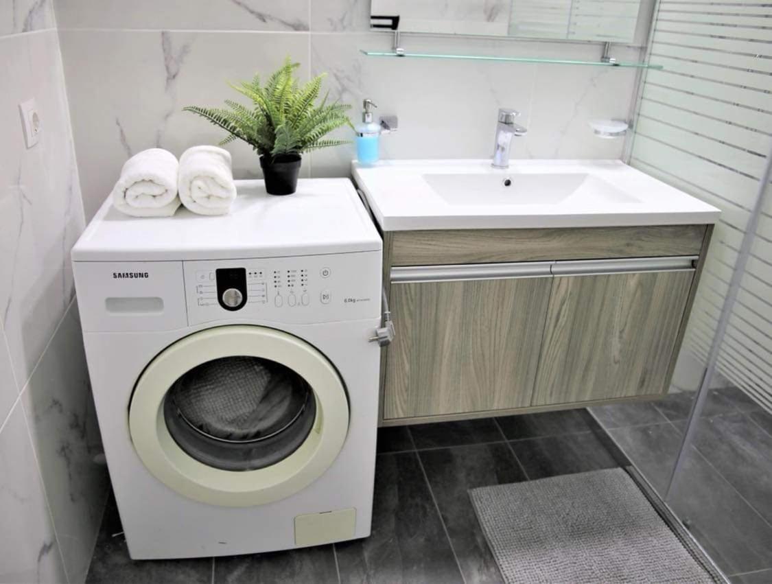 Lovely Apartment In The Center Of Athens. エクステリア 写真